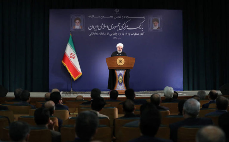 روحانی-من-بلد-نیستم-کاری-به-دنیا-نداشته-باشم-و-برای-حل-مشکلات-فقط-به-داخل-نگاه-کنم