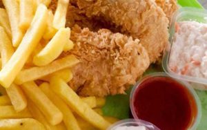 رژیم-غذایی-چرب-به-بینایی-سالمندان-آسیب-می-زند