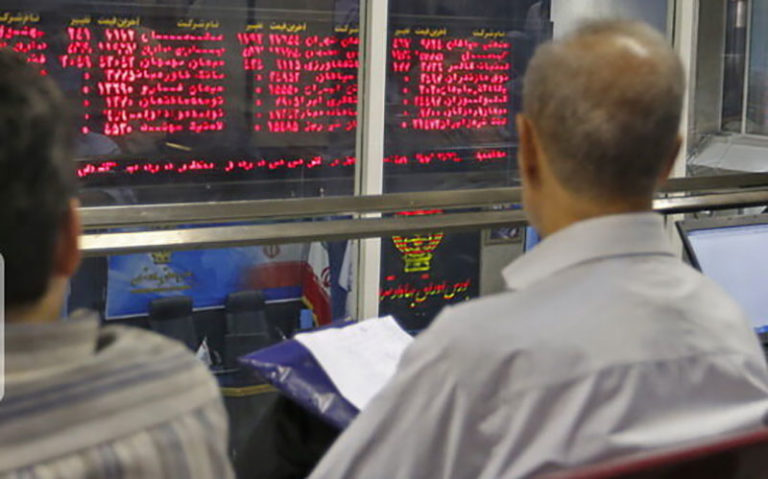 عقب-نشینی-شاخص-بورس-در-آخرین-روز-دی