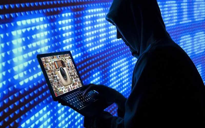 مدعیان-جریان-آزاد-اطلاعات-سانسورچیان-واقعی-فضای-مجازی-اند