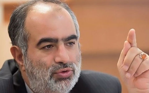 واکنش آشنا به امامت جمعه رهبر انقلاب 1 واکنش آشنا به امامت جمعه رهبر انقلاب