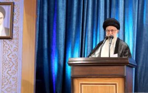 پاسخ-40-سؤال-از-خطبه‌های-افتخار-آفرین-رهبری-در-نماز-جمعه