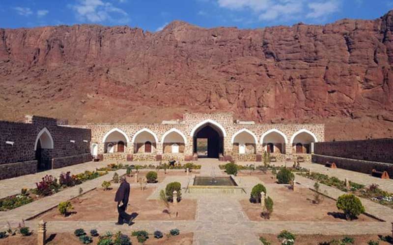 کاروانسرای-خواجه-نظر-اولین-منطقه-آزاد-تجاری-ایران-بود