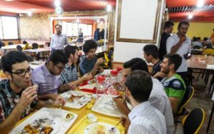 گران‌ترین-غذاهای-دانشجویی-در-دانشگاهی-دولتی