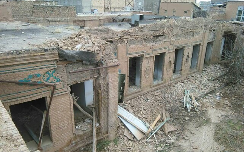 تخریب-عمارت-رئیس‌التجار-در-نیشابور