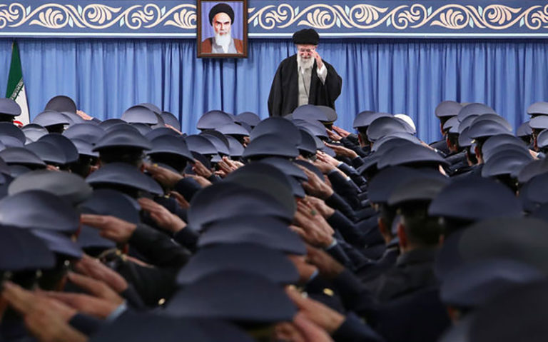 رهبر-انقلاب-رژیم-طاغوت-از-جایی-ضربه-خورد-که-انتظار-آن-را-نداشت