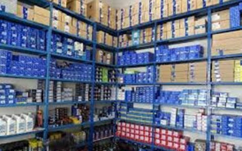 قاچاقچی لوازم یدکی خودرو در بوشهر جریمه شد 1 قاچاقچی لوازم یدکی خودرو در بوشهر جریمه شد