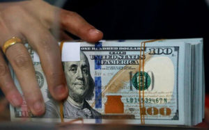 قیمت‌ها-در-بازار-ارز-بالا-رفت؛-دلار-در-آستانه-ورود-به-کانال-۱۴