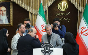 نشست-خبری-«ربیعی»-از-طریق-ویدئو-کنفرانس-برگزار-می‌شود