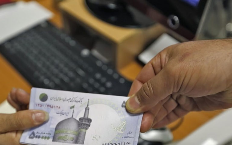 پاداش-آخر-سال-با-حقوق-بهمن-واریز-می‌شود
