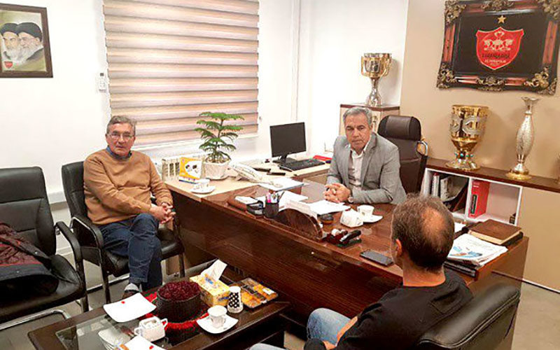 اعتراف-عجیب-عرب-درباره-خرج-کردن-دستمزد-برانکو