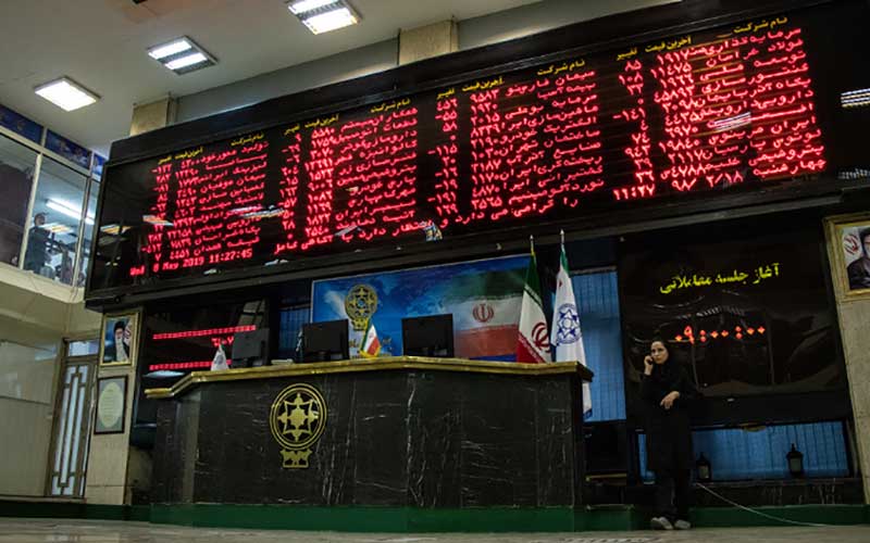 افت ۴۲۰۰ واحدی بورس در اولین روز معاملاتی سال جدید