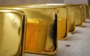 ریزش-قیمت-طلا-در-پی-هجوم-فروشندگان-به-بازار