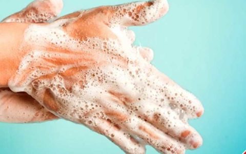 بهترین ضدعفونی کننده دست برای پیشگیری از ابتلا به کرونا بهترین ضدعفونی کننده دست برای پیشگیری از ابتلا به کرونا