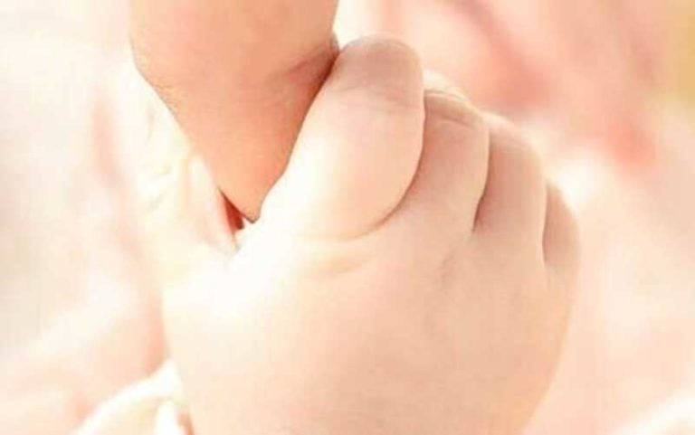 علایم-کرونا-در-نوزادان-چگونه-است؟