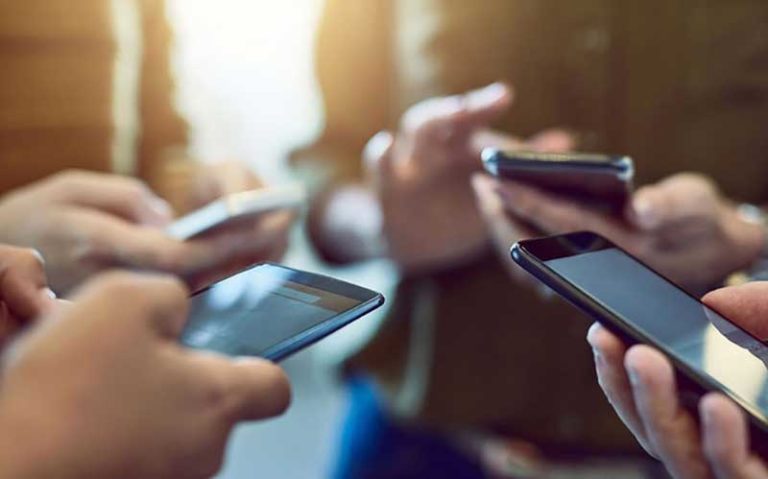 علت-نارضایتی-کاربران-از-اینترنت-گوشی-چیست؟