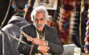 عمو-کاووس-«نون-.خ»-خلبان-هلی-کوپتر-است!