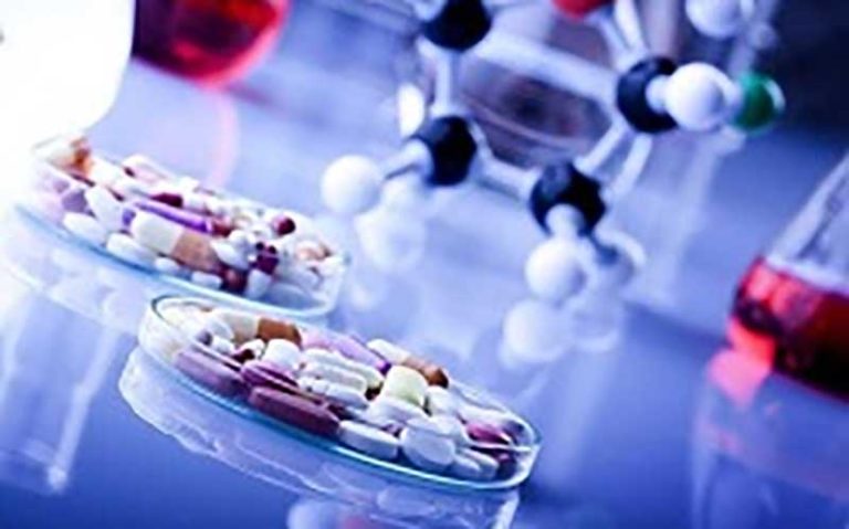 مطالعات-نهایی-روی-یک-داروی-موثر-در-درمان-کرونا-در-کشور