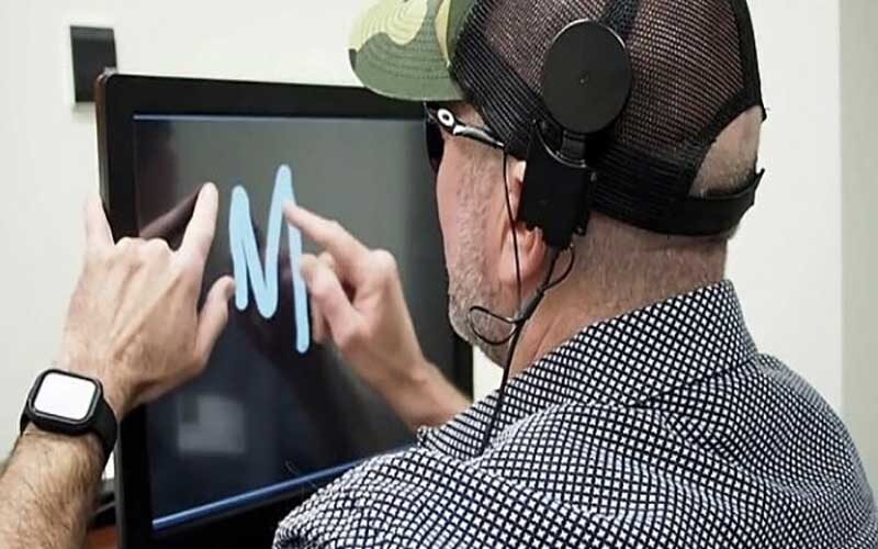 ایمپلنت-مغزی-که-نابینایان-را-بینا-می-کند
