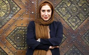 خانم-آنلاین-با-نسیم-ادبی-اجرا-می‌شود