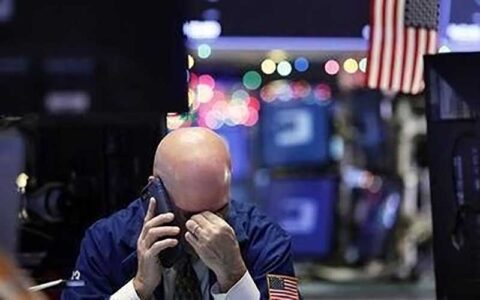 داوجونز برای دومین روز متوالی ۵۰۰ واحد جهش کرد