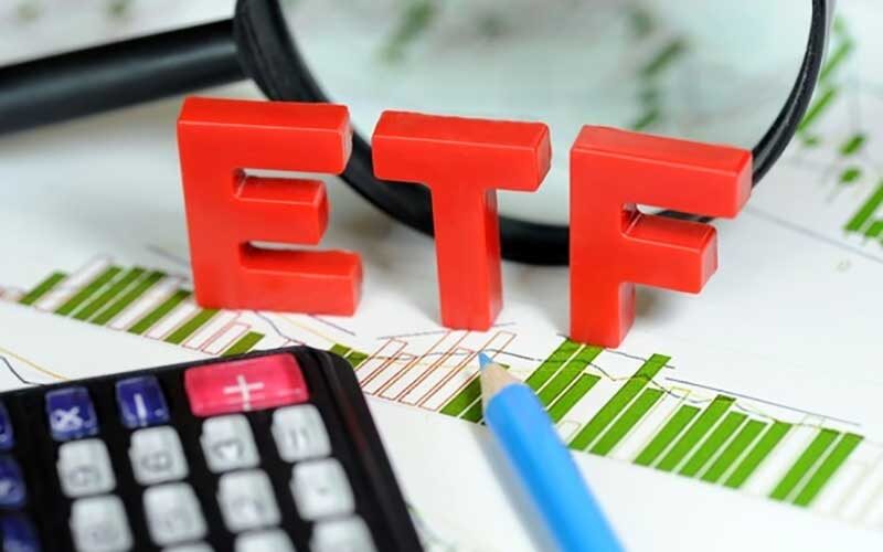 سهام-کدام-صندوق-ETF-(واسطه‌گری-مالی)-را-بخریم؟