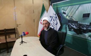 صداوسیما-شبکه‌های-متعدد-خود-را-با-اصلاح-قانون-به-بخش-خصوصی-واگذار-کند