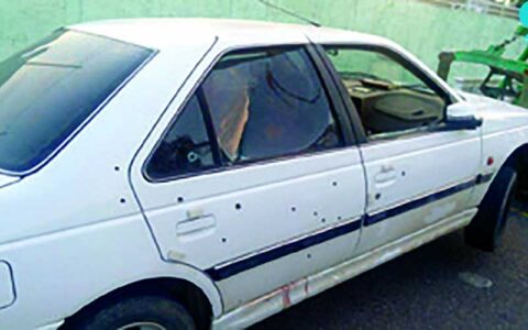 قتل هولناک در مشهد / پژو را با 3 سرنشین به رگبار بستند 1 قتل هولناک در مشهد / پژو را با 3 سرنشین به رگبار بستند