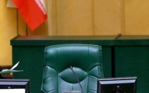 میرسلیم-با-وزرای-احمدی‌نژاد-به-توافق-رسید