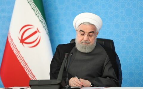روحانی ۶ قانون مصوب مجلس را ابلاغ کرد روحانی ۶ قانون مصوب مجلس را ابلاغ کرد