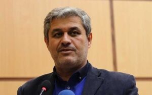 تاجگردون-کیفم-را-برمی‌دارم-و-از-این-مجلس-می‌روم