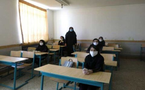 دانش-آموزان-بدون-ماسک-اجازه-حضور-در-حوزه-امتحانی-را-ندارند