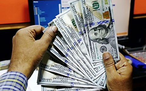 دلار ۴۹۵ تومان گران شد/ یورو از ۲۱ هزار تومان گذشت دلار ۴۹۵ تومان گران شد/ یورو از ۲۱ هزار تومان گذشت