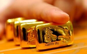 طلای-18-عیار-نرخ-ارز،-دلار،-سکه-و-طلا-در-بازار-امروز-یکشنبه-۱۸-خرداد-۹۹