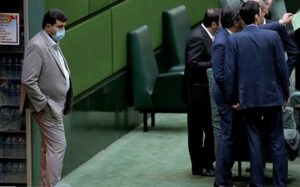 وزرای-احمدی-نژاد-و-روحانی-در-مجلس-بهم-رسیدند