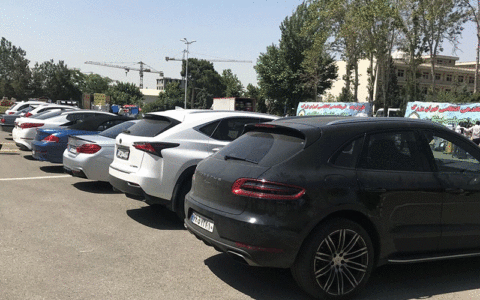 ٣٠٠ خودرو خارجی احتکاری در تهران کشف شد 1 ٣٠٠ خودرو خارجی احتکاری در تهران کشف شد