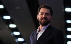 گربه-سیاه-مناسب-اکران-آنلاین-نیست