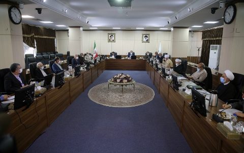 گزارش وزیر اقتصاد به هیئت عالی نظارت مجمع گزارش وزیر اقتصاد به هیئت عالی نظارت مجمع