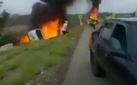 لحظه هولناک آتش گرفتن 41 کلمبیایی در انفجار تانکر سوخت/ فیلم