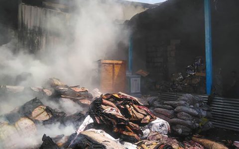 آتش سوزی گسترده در انبار کالا در خیابان فدائیان اسلام
