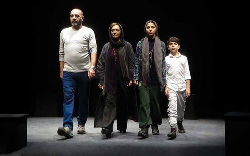 اجرای-نمایش-«برگشتن»-لغو-شد-تأخیر-اجرا-تا-بهبود-شرایط-کرونایی