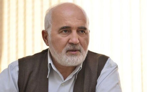 احمد توکلی: با استیضاح حسن روحانی بیشتر موافقم/روحانی کشور را به سمت بدی میبرد 1 احمد توکلی: با استیضاح حسن روحانی بیشتر موافقم/روحانی کشور را به سمت بدی میبرد احمد توکلی با استیضاح حسن روحانی بیشتر موافقم طرح سئوال از رئیس جمهور, تحریم های آمریکا, احمد توکلی