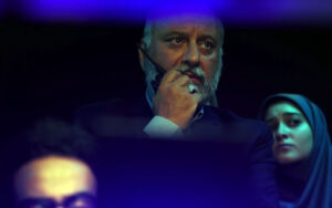 انتقاد-یک-بازیگر-از-فرهنگ-لمپنیزم-کت-و-شلوار-پوش