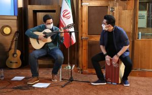 خواننده-جوان-در-آرزوی-بازخوانی-اثر-مرتضی-احمدی