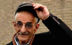 عکسی-از-مرحوم-احمد-پورمخبر-در-کنار-دختر-و-پسرش