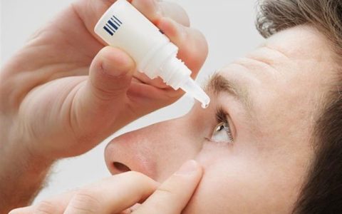 چگونه چشم خود را در روزهای کرونایی ضدعفونی کنیم؟ 1 چگونه چشم خود را در روزهای کرونایی ضدعفونی کنیم؟ چگونه چشم خود را در روزهای کرونایی ضدعفونی کنیم؟ کووید ۱۹, چشم