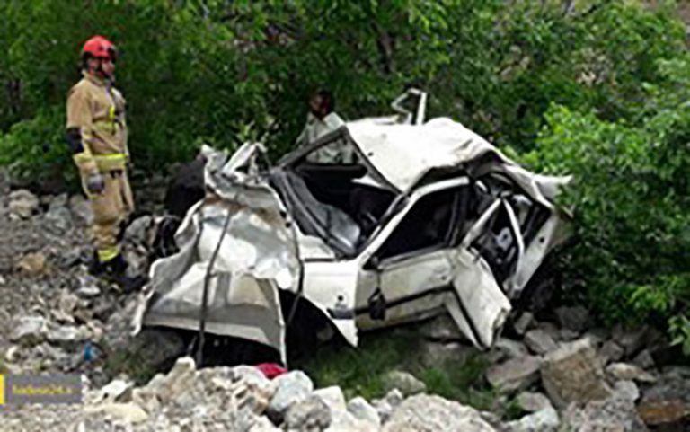 2-کشته-در-سقوط-خودرو-به-دره-در-ماسال