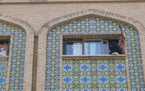 اقدام-به-خودکشی-در-هتل-فردوسی