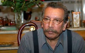 بهمن-مفید-به-خاک-سپرده-شد