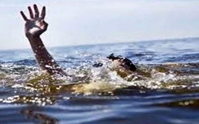 شیرجه-مرگبار-مرد-کرجی-در-سد-امیرکبیر